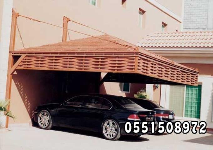 مظلات خشبية